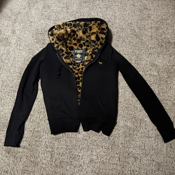 PINK Victoria's Secret Tops - PINK Victoria's Secret Black Teddy Zip-up Sweatshirt with Leopard Lining